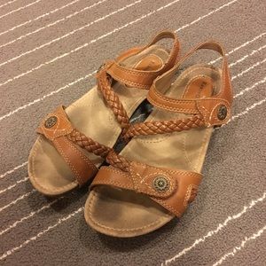 Earth Origins Tracy sandals
